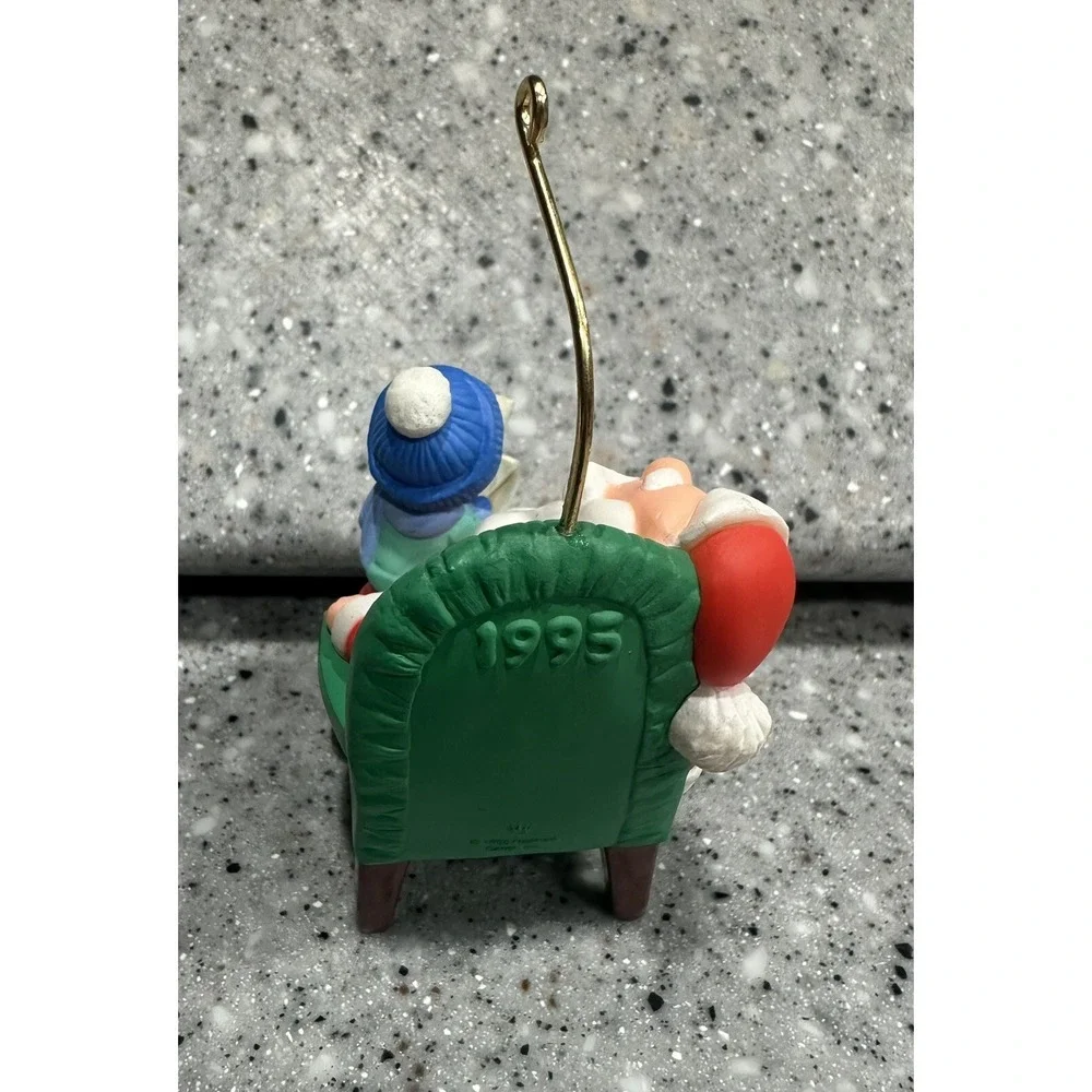 HALLMARK Keepsake 1995 DREAM ON Santa & Child Wish List CHRISTMAS‎ ORNAMENT